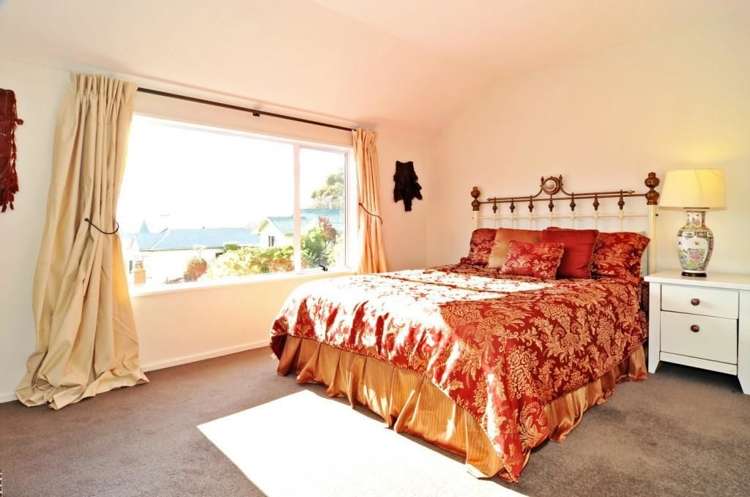 68 Hazel Avenue Caversham_10