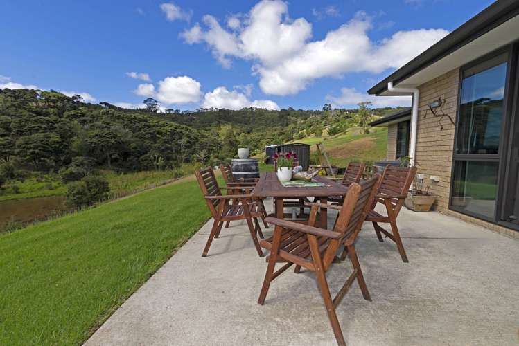 63b Manuka Grove Helensville_14