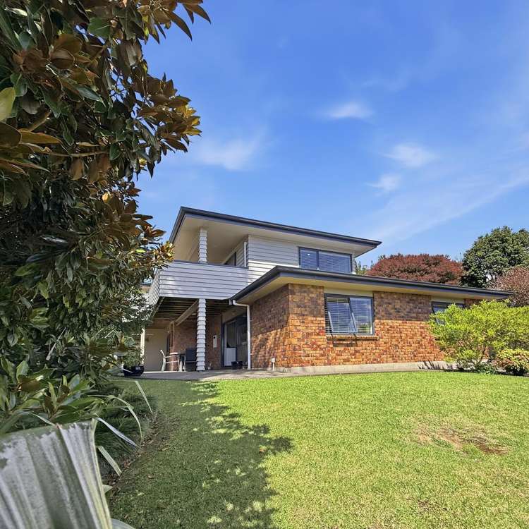 18 KO PLACE Pyes Pa_34