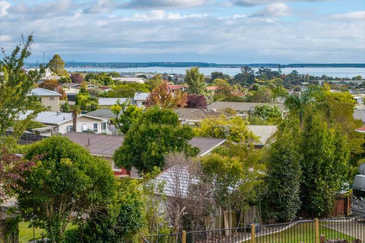 48 Marlborough Crescent Richmond_18