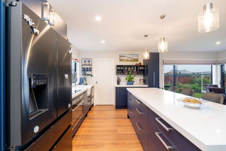 77 Richfield Drive Waikiwi_3