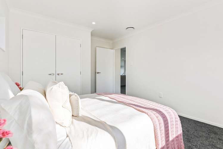 2B Palmgreen Court Stanmore Bay_8