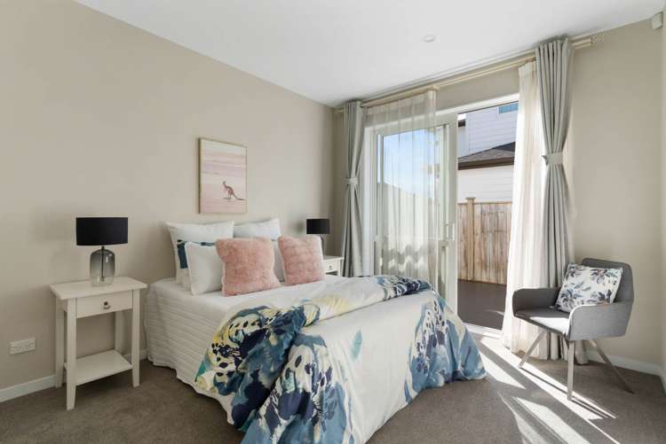 24 Mackay Drive Greenhithe_16