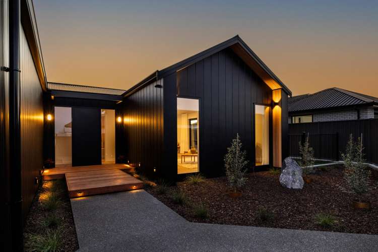 27 Matau Crescent Frimley_19