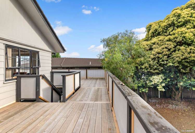 19 Anglers Way Wattle Downs_15