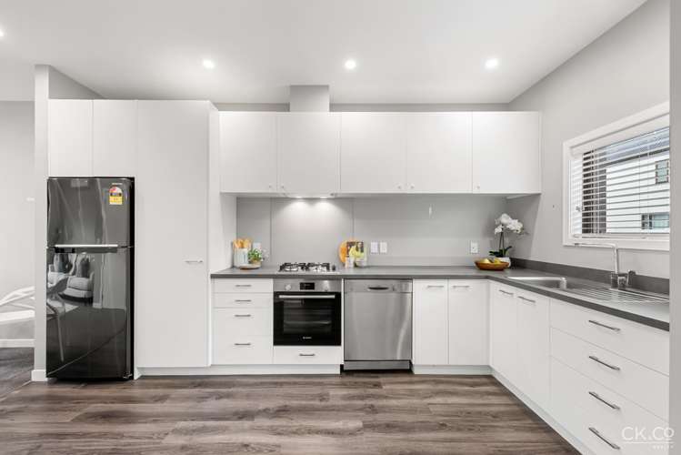 35 Ron Deal Way Epuni_5