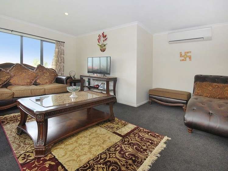 11 Farrier Grove Featherston_2