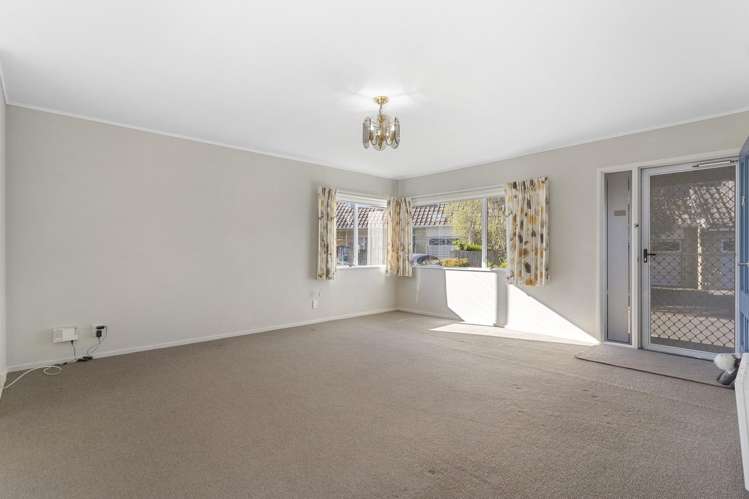 16/15 Don Street_4