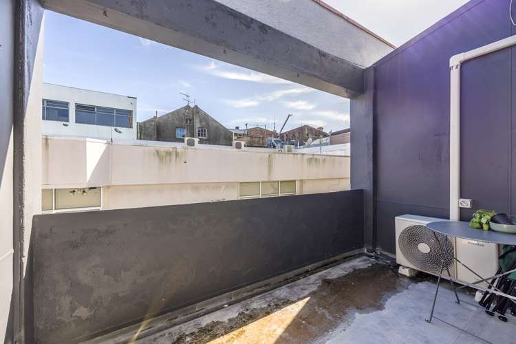 3/12 East Street Auckland Central_9