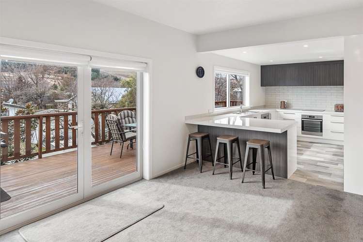 124 Aubrey Road Wanaka_5