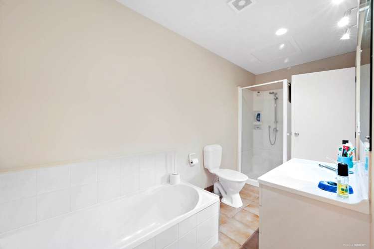 2/9 John Jennings Drive Oteha_13