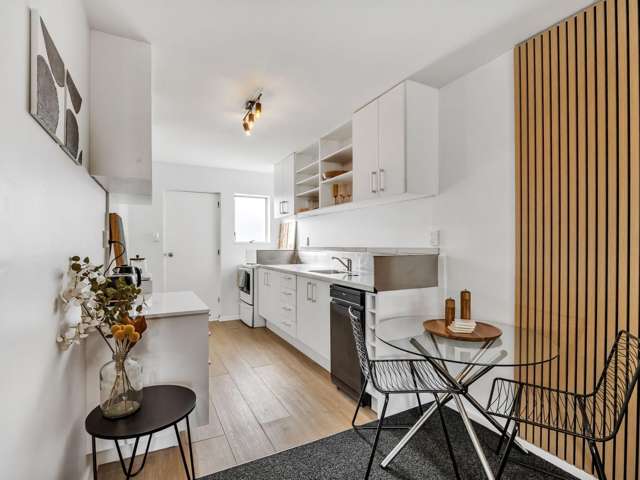 1/605 Hereford Street Linwood_3