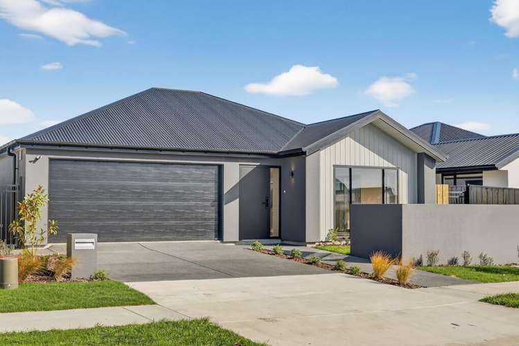 4 Inch Crescent Rangiora_0