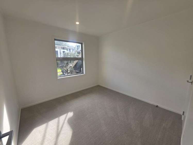 1B/6 The Mall 11229_4