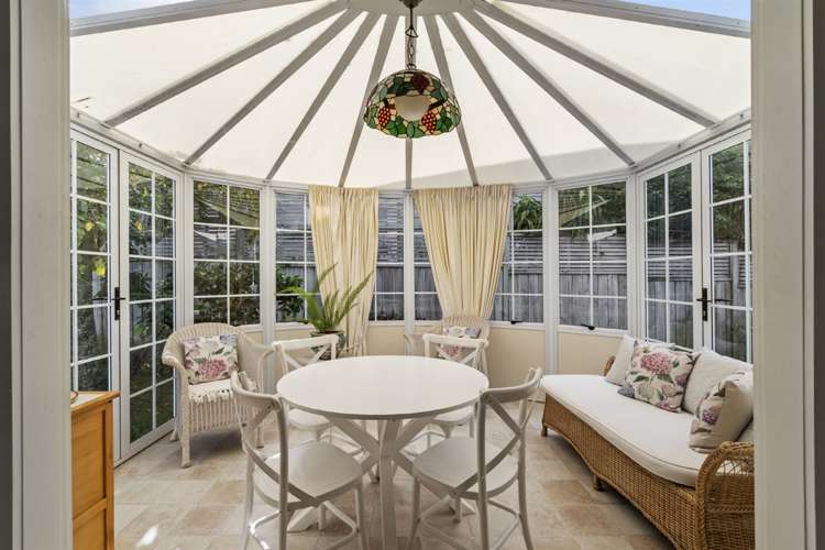 7 Hemi Street Narrow Neck_9