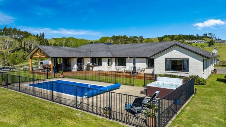 265 Fletcher Road Waimauku_1