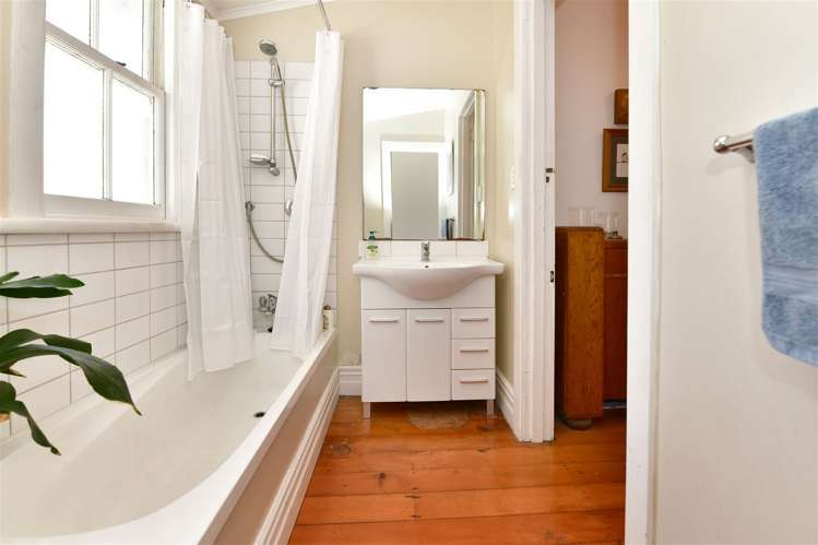 25 Kowhai Street Helensville_11