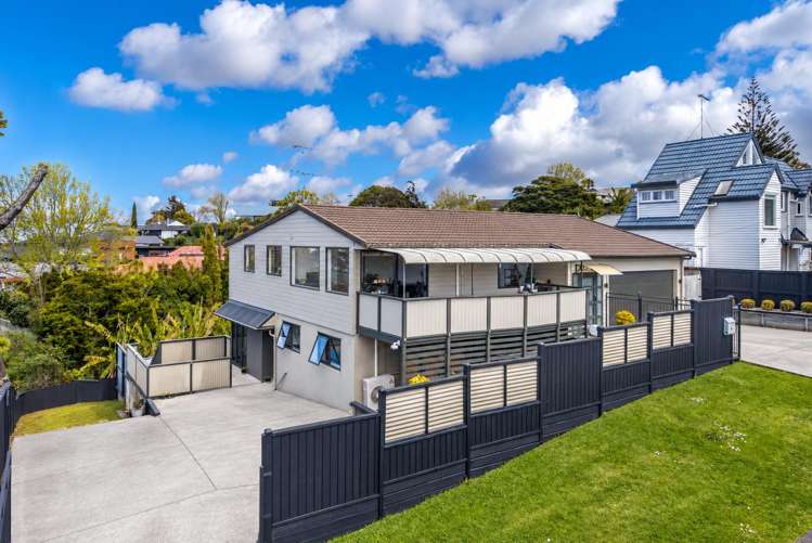 21 Beach Road Mellons Bay_42