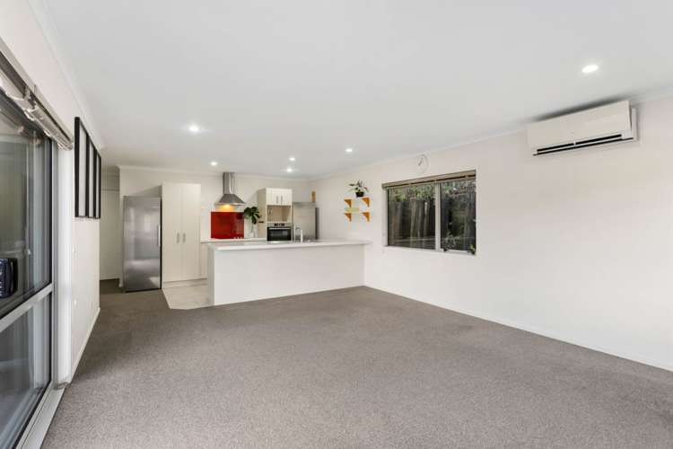 7 Puarangi Lane Stanmore Bay_18