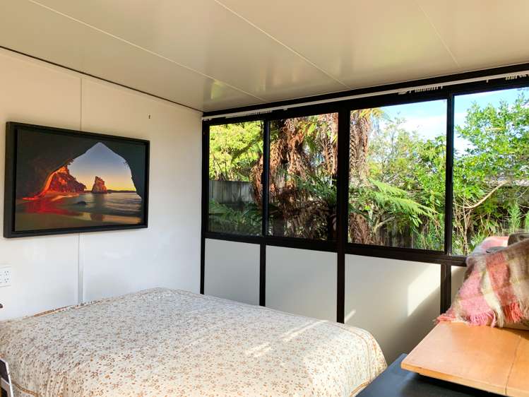 2d Feary Crescent Takaka_11