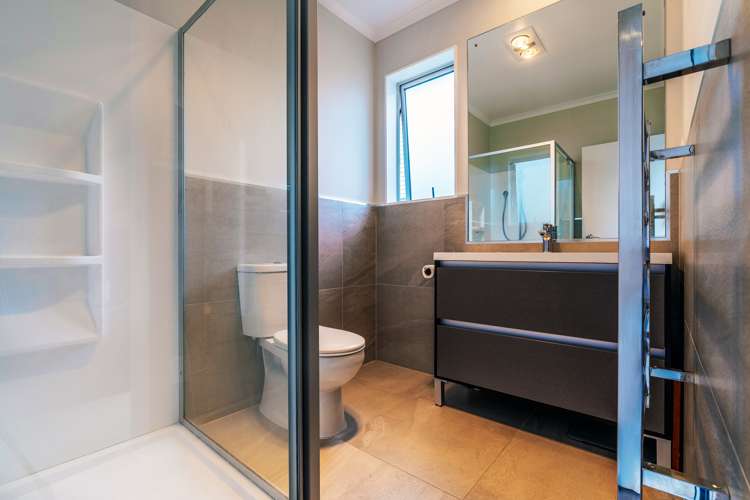 14 Tyler Davies Drive Red Beach_12