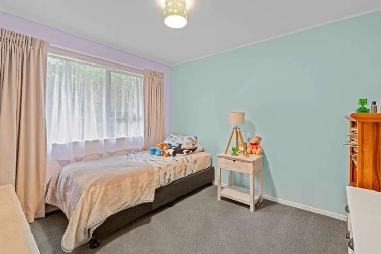 18 Thorburn Avenue Red Beach_12