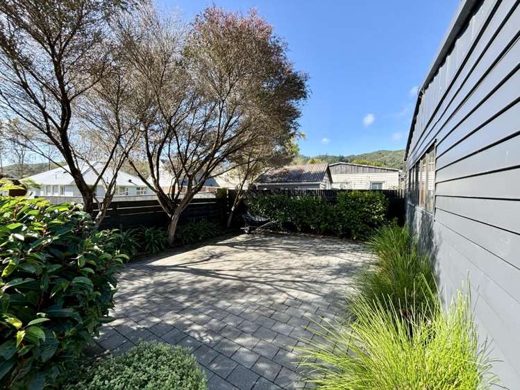 179 Waddington Drive Naenae_16
