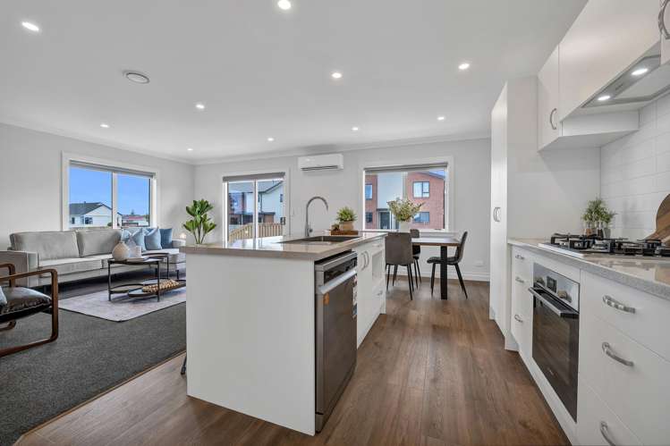 16 Holford Street Westown_1