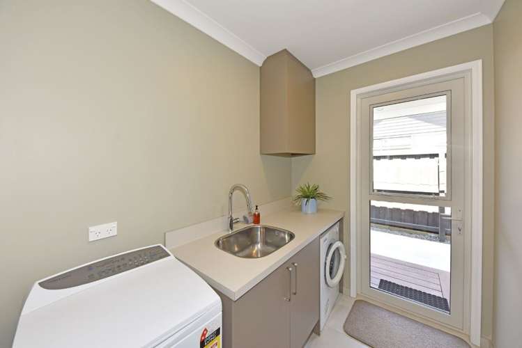 10 Biggles Place Lincoln_19