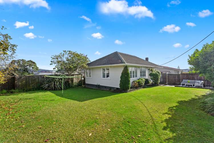 57 Amberley Avenue Te Atatu South_25