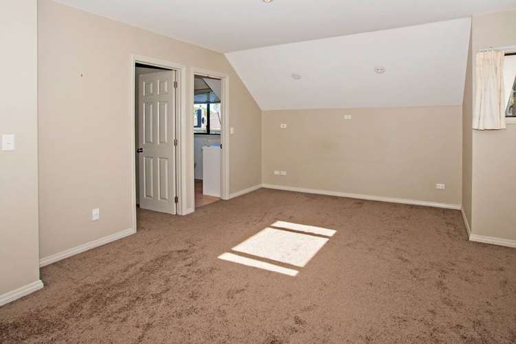 19a Rewi Road Royal Oak_13