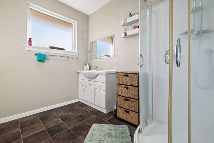 63 Stanton Crescent Hoon Hay_13