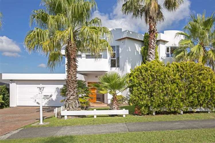 8 Woodview Rise Botany Downs_23