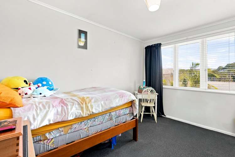57 Chorley Avenue Massey_11