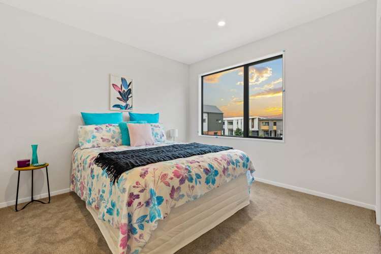 2 Whakatere Lane Hobsonville_9