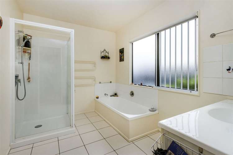 8b Aeroview Drive Beach Haven_14