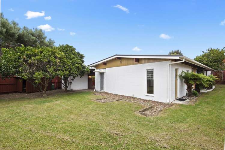 8 Alf Walker Place Papakura_18