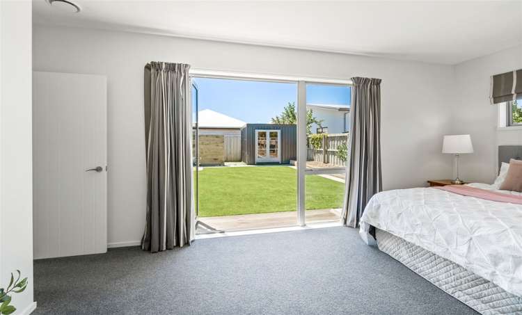 43 Sunline Avenue Lincoln_9