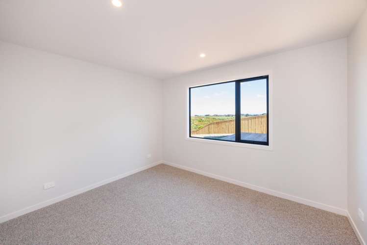 67 Atlantic Drive Fitzherbert_22