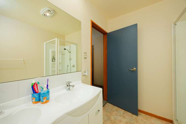 22a Kotuku Road South Bay_25