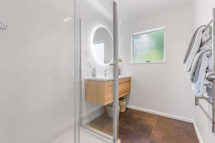 2/34 Stott Avenue Birkdale_11