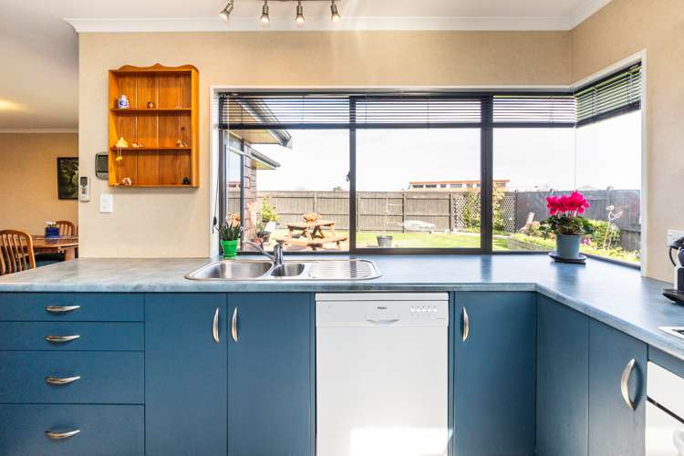 54 Peter Hall Drive Kelvin Grove_6