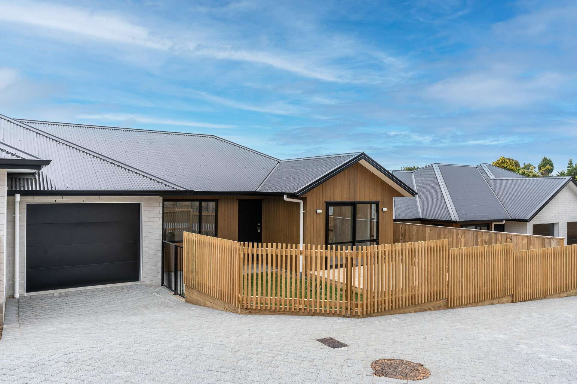 2/49 Hinton Avenue Forest Lake_0