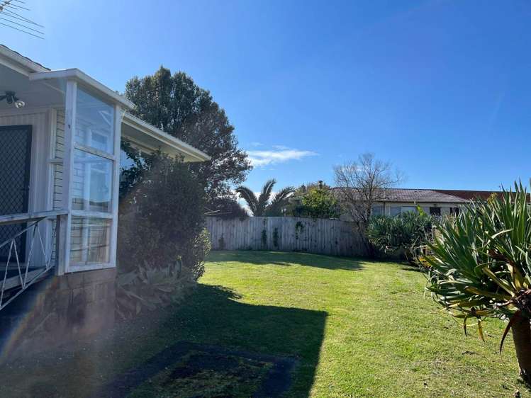 2/29 Mcleod Road Henderson_8