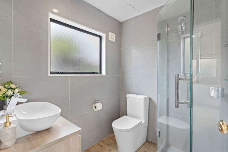 1/19 Roanoke Way Albany_13