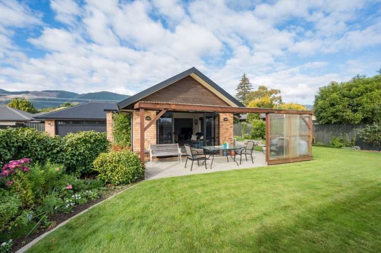 7 Kingsford Drive Stoke_26