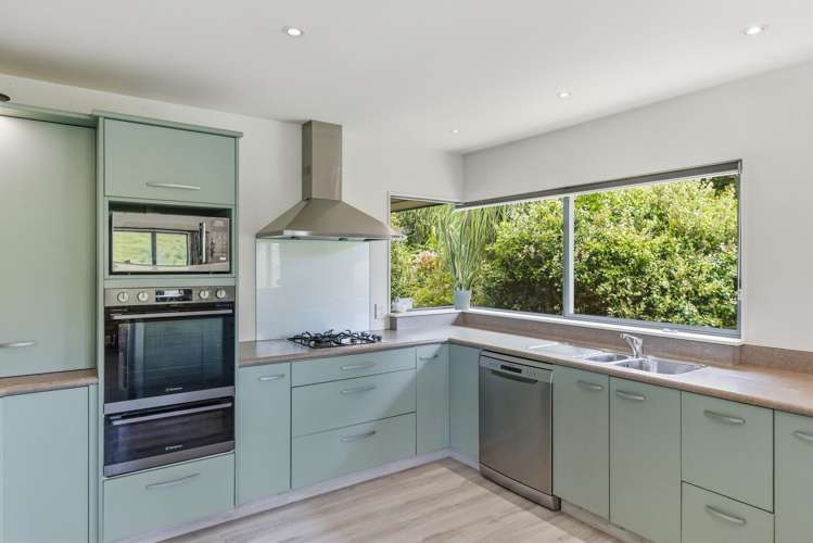 84 Derham Road Te Horo_13