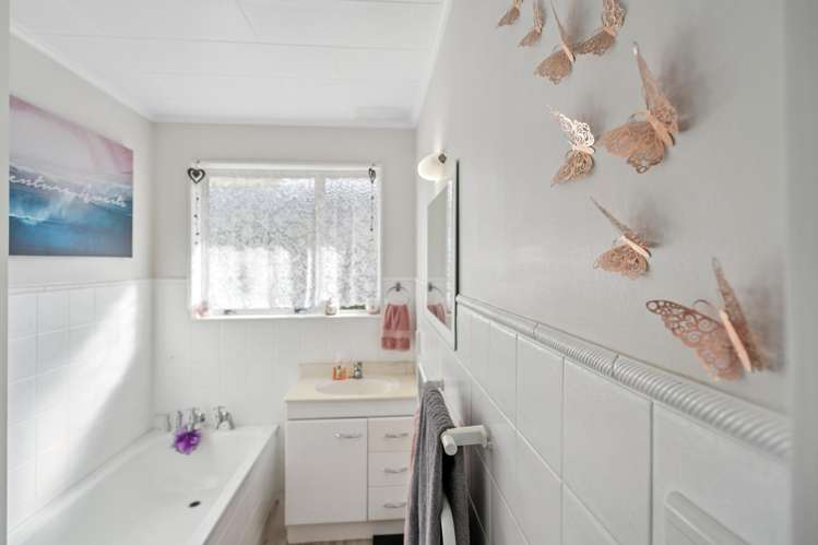 45 Pasadena Crescent Totara Park_7