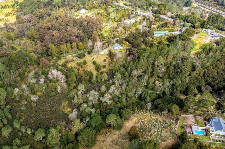 1245 East Coast Road Redvale_11