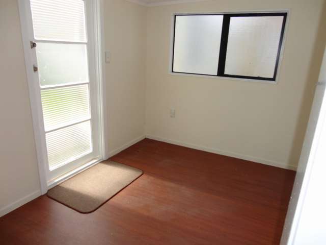 35 Preston Avenue Mount Albert_4